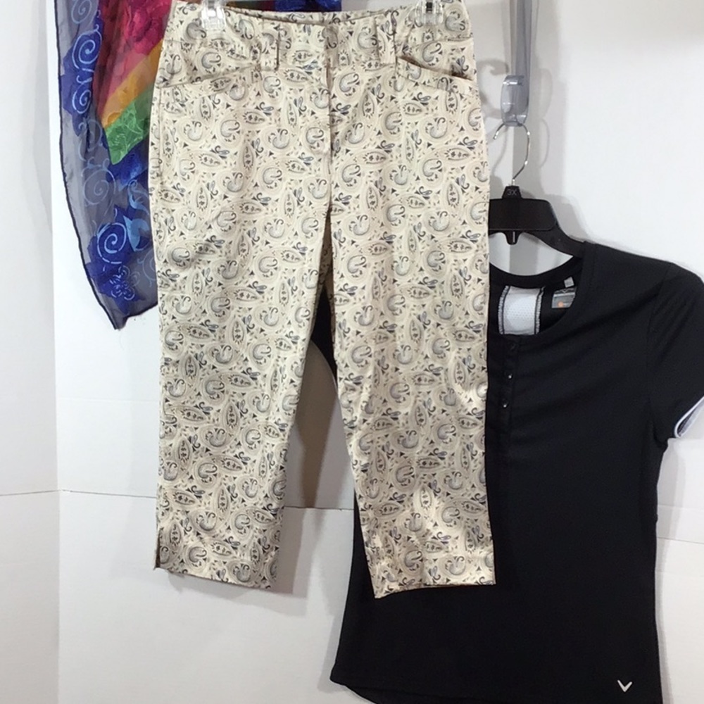 Sport Haley paisley capris + free top